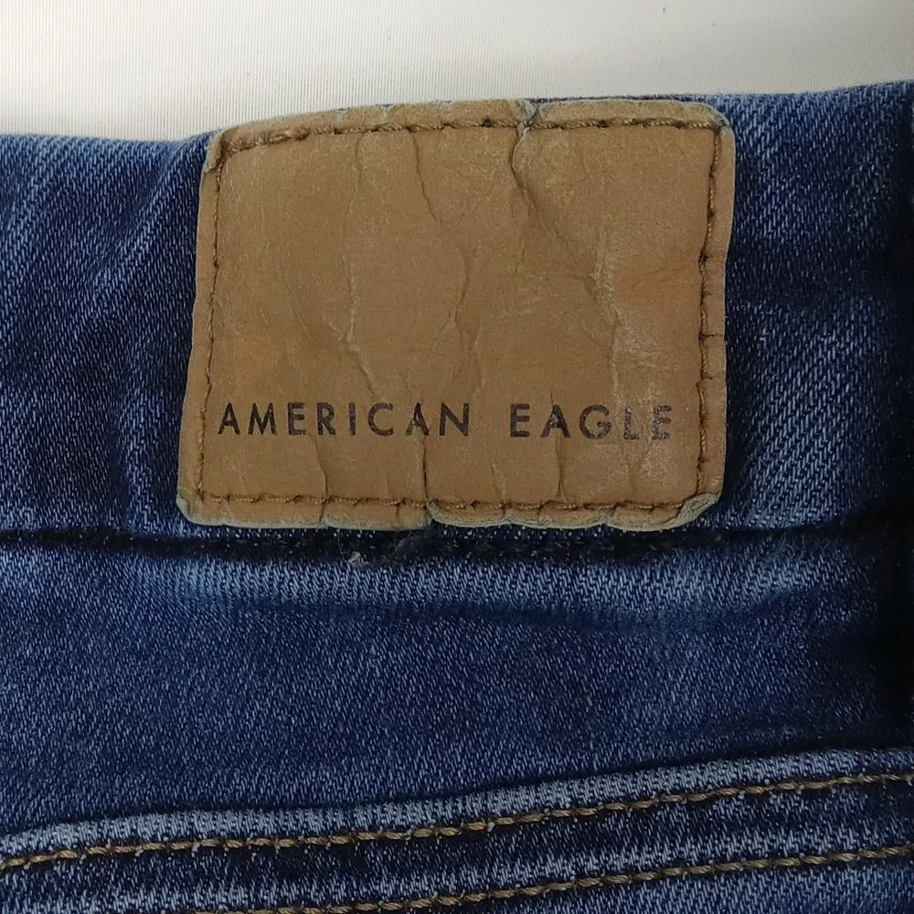 American Eagle Curvy Hi-Rise Jegging Torn Look Size 10 Petite - Picture 9 of 9